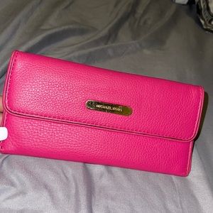 Hot pink Micheal Kors wallet